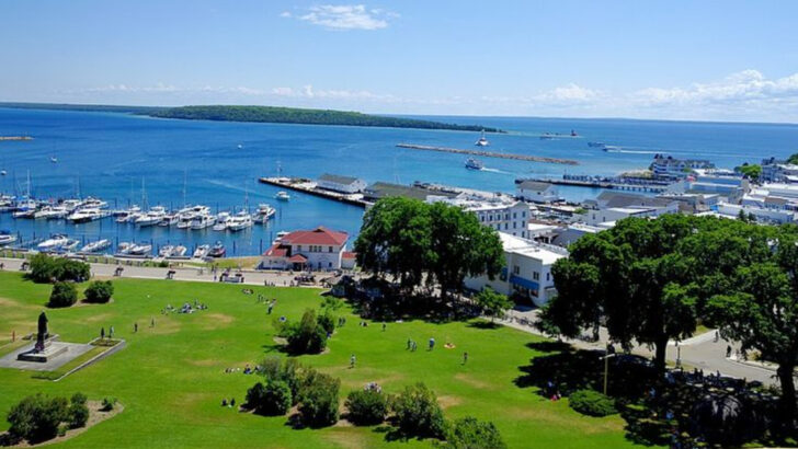 Vacation Towns Millennials Are Rediscovering From Their Parents’ Road Trips