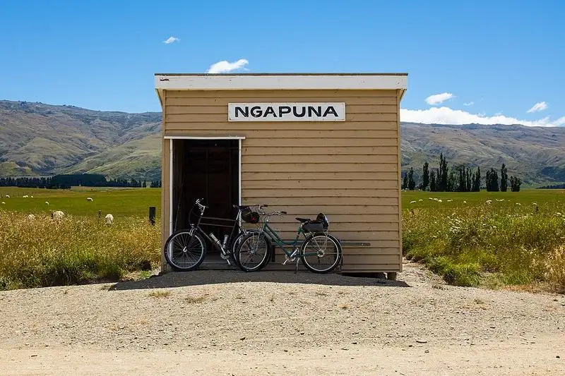 Cycle the Otago Central Rail Trail