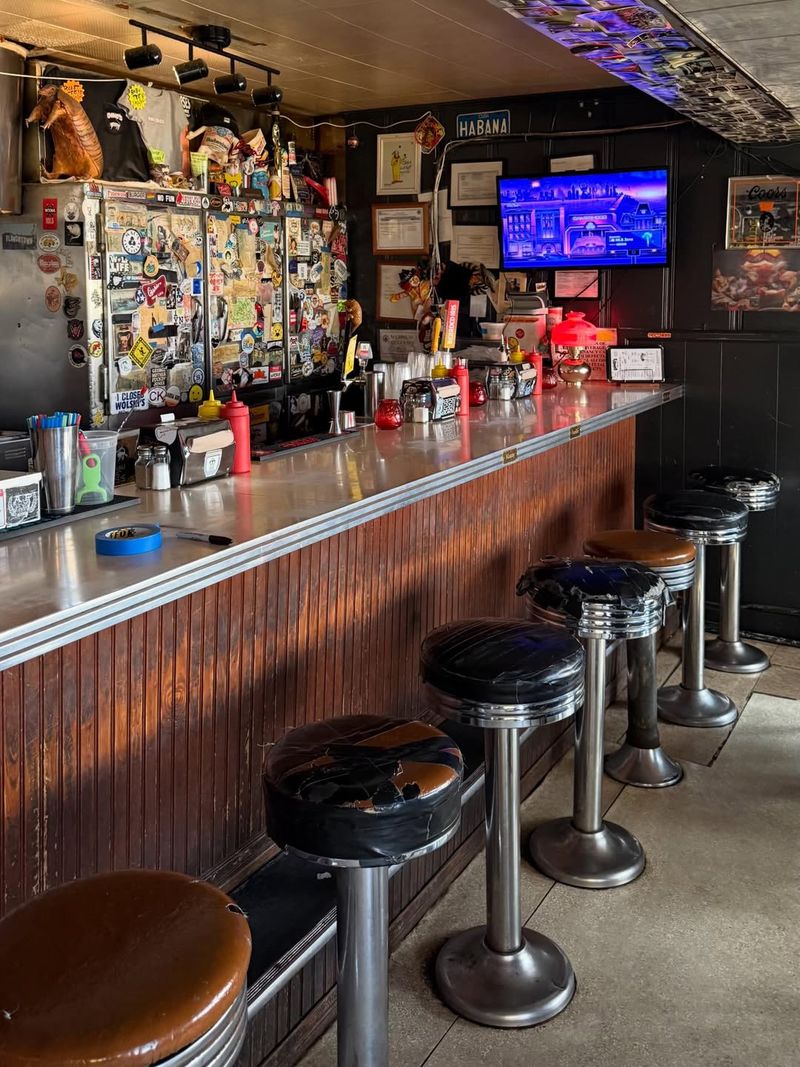 Dino’s Bar & Grill — Nashville