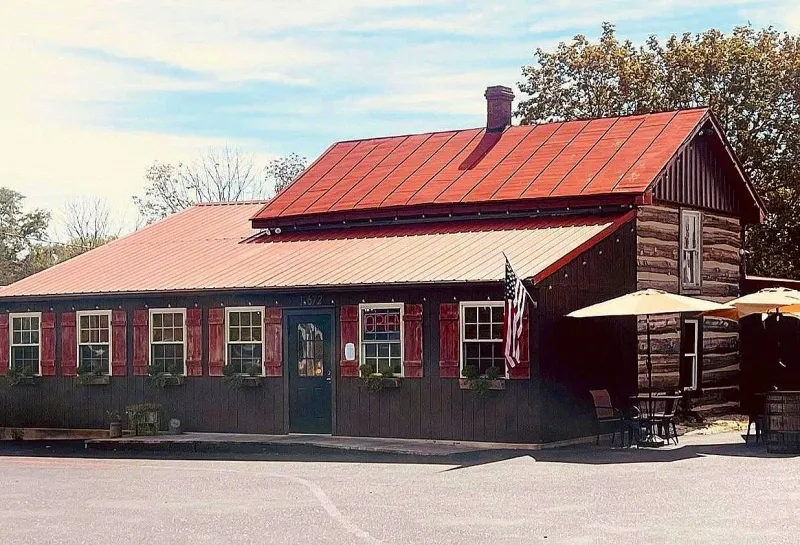 Log Cabin BBQ – Elkton