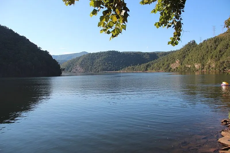 Scenic Drives with Lake Views