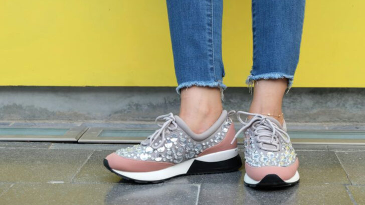 What Stylish Travelers Pack for a Week Away When Space Is Tight