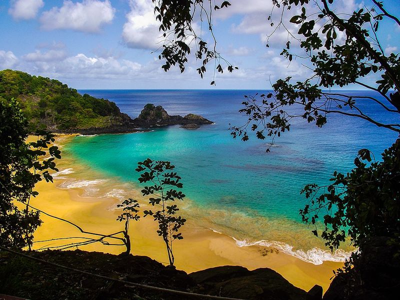 Baía do Sancho — Fernando de Noronha, Brazil