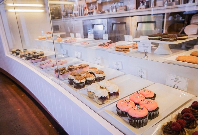 Petunia’s Pies & Pastries – Portland