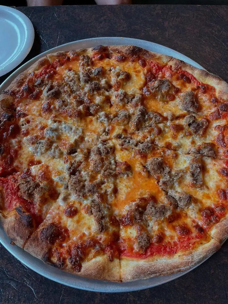Ernie’s Pizzeria