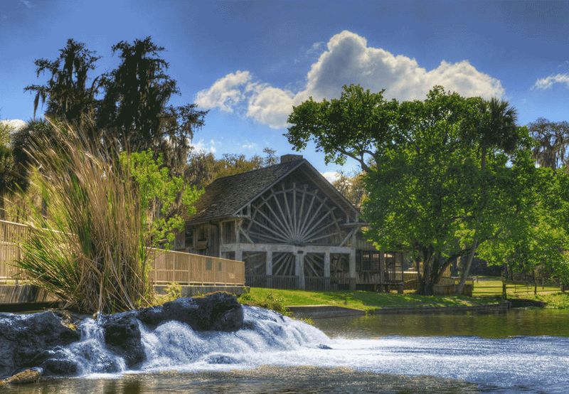 The Old Spanish Sugar Mill Restaurant – DeLeon Springs