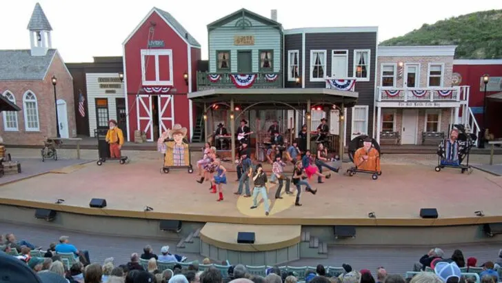 10 Great Plains Trips That Families Once Planned Their Year Around