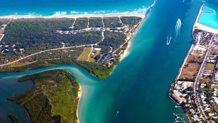 10 Old Florida Vacation Spots Locals Swear Were Better Before Disney