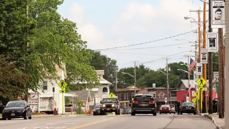 11 American Main Streets That Survived Chain Stores and Still Feel Authentic