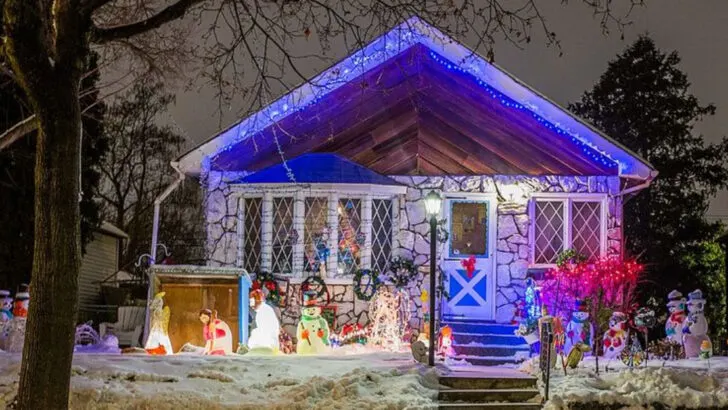 11 Behaviors That Don’t Go Over Well in Small Towns During the Holiday Season