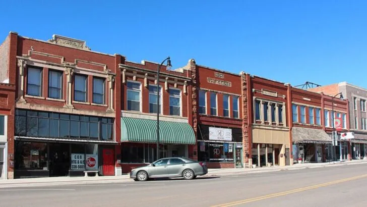 12 Overlooked Great Plains Foodie Towns Serving Meals Worth the Stop