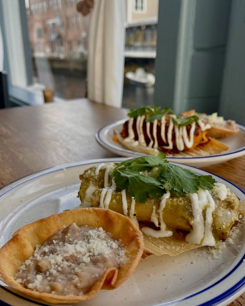 Owl & Dove (Pawcatuck, CT)