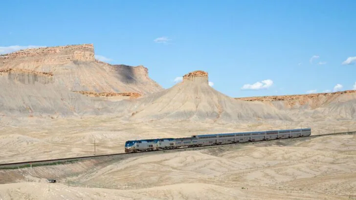 16 Train Rides in the U.S. with Views That Hardly Feel Like the U.S. at All