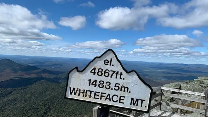 17 American Ski Towns Where the Spirit of the Slopes Came Before the Spas