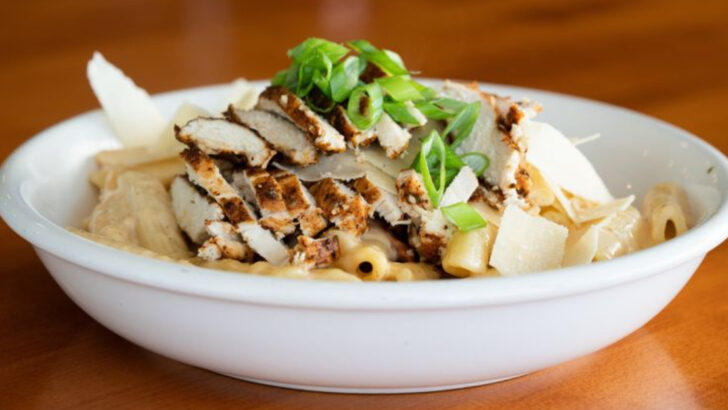 5 Kentucky Diners Known for Family-Style Plates Perfect for Thanksgiving Time