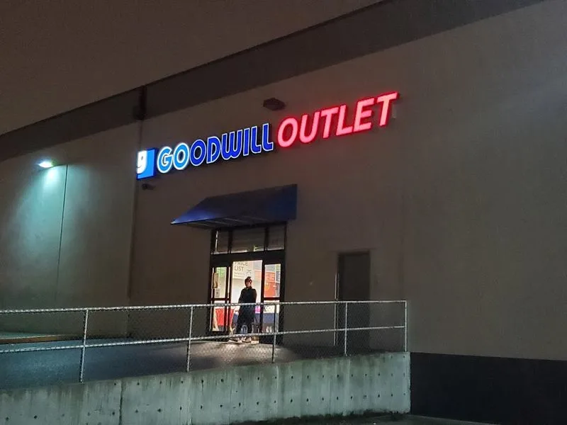 Goodwill Outlet — Tacoma, WA
