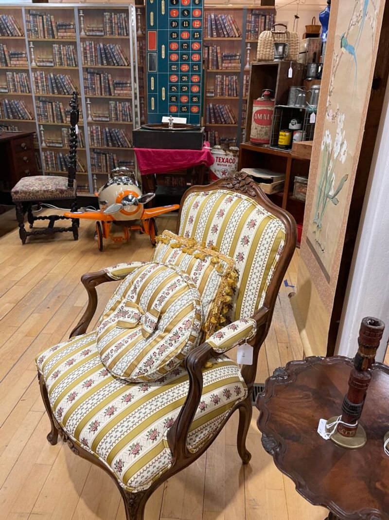 Freeport Antiques & Heirlooms Showcase