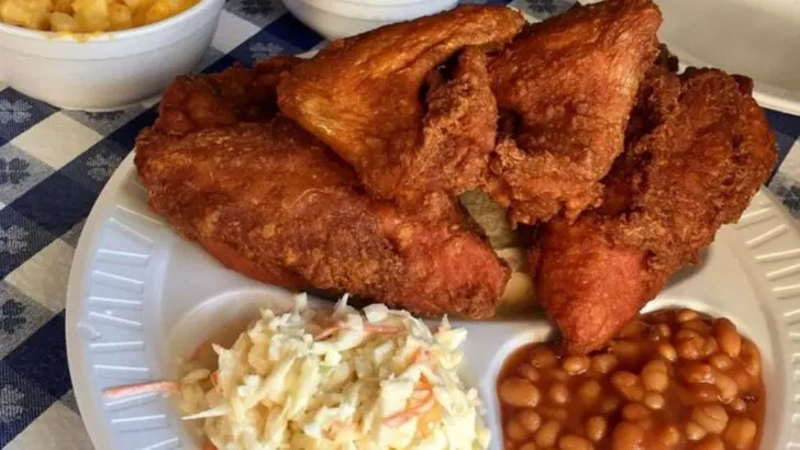 8 Memphis, Tennessee Spots Where the Soul Food Reminds Regulars of Sunday Dinners