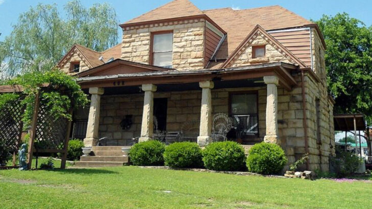 8 Small Arkansas Towns I Only Glimpsed Once But Haven’t Forgotten