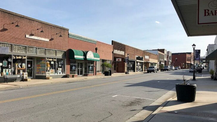 8 Small North Carolina Towns I Passed Through Years Ago but Still Remember Fondly