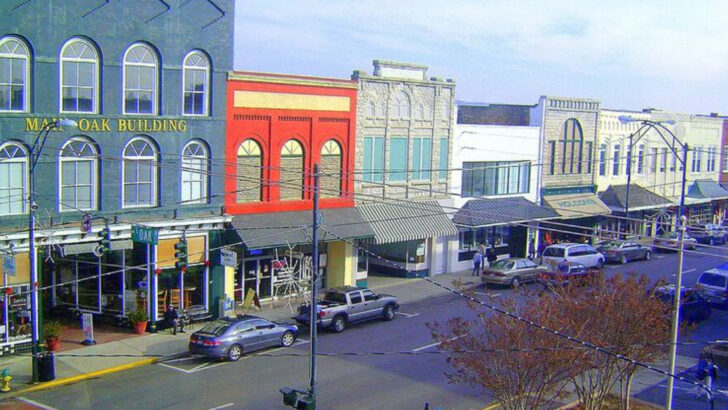 9 U.S. towns so unchanged locals say they still look the same as 50 years ago