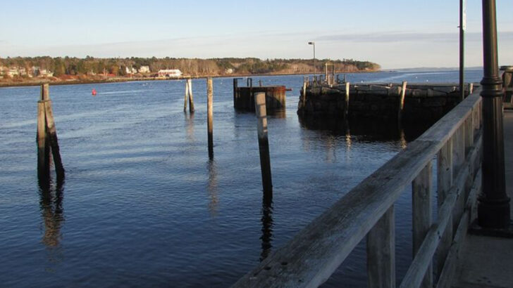 A Late Fall Loop Through Maine Introduced Me to 7 Towns I’d Gladly Revisit