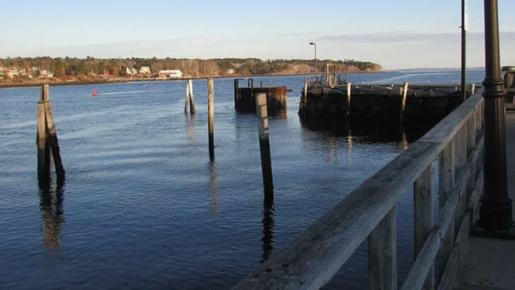 A Late Fall Loop Through Maine Introduced Me to 7 Towns I’d Gladly Revisit