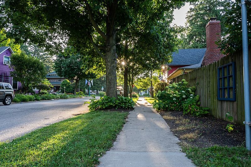 The Blend of Nature and Small-Town Warmth