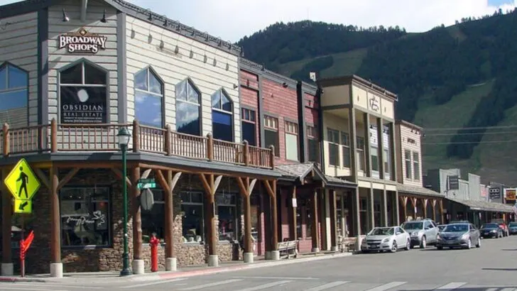 A Wyoming Mountain Town That Blends Wild Beauty, Boutique Spas, and Ranch-to-Table Dining