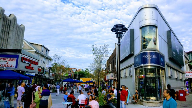 Roosevelt Avenue: the food and retail spine