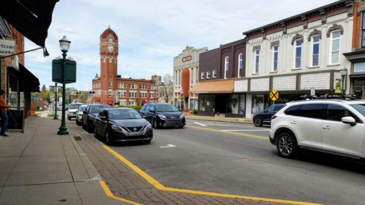 A small Michigan town near Ann Arbor where visitors enjoy good food and simple outdoor fun