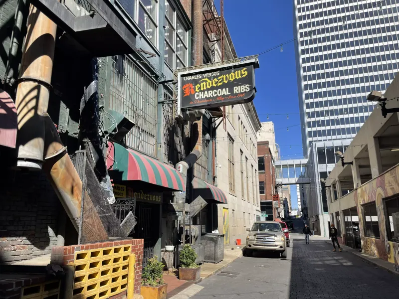 Charlie Vergos' Rendezvous