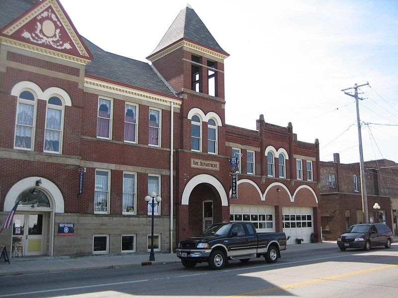 Route 66: Pontiac Museum and Murals