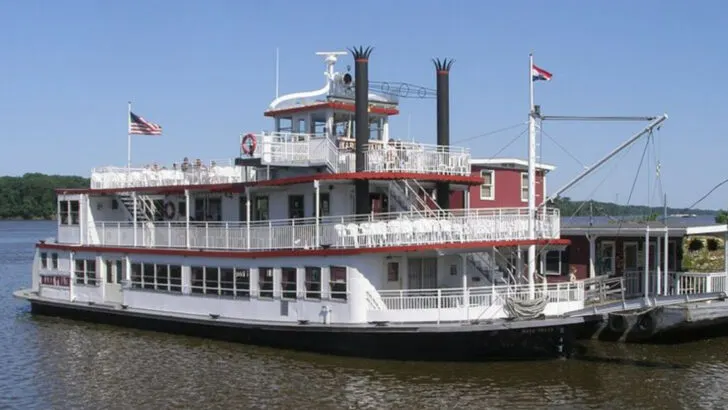 An Underrated Missouri Town Rich in Steamboat History and Riverfront Charm Lies Along the Mississippi (Hannibal, Missouri)