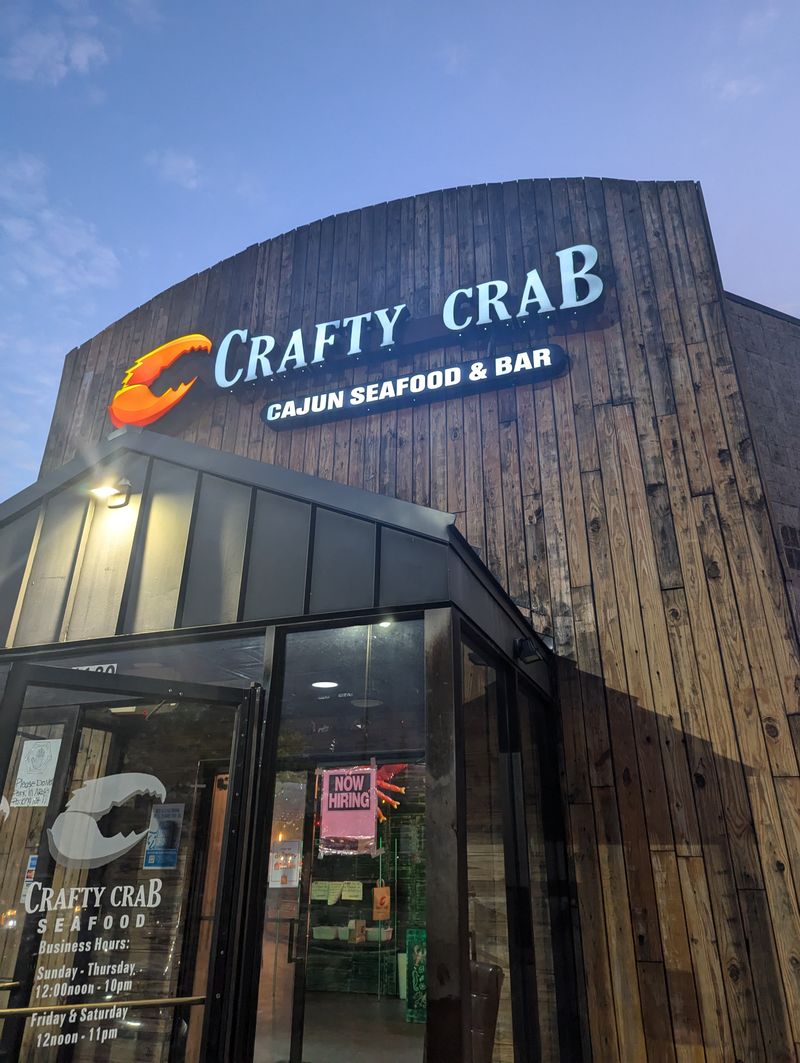Crafty Crab