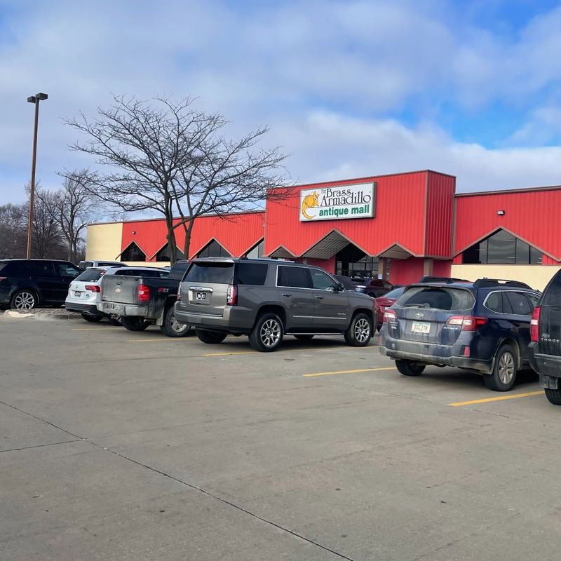 Brass Armadillo Antique Mall — Des Moines, IA