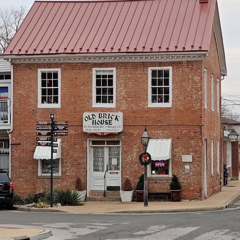 Old Brick House - Ste. Genevieve