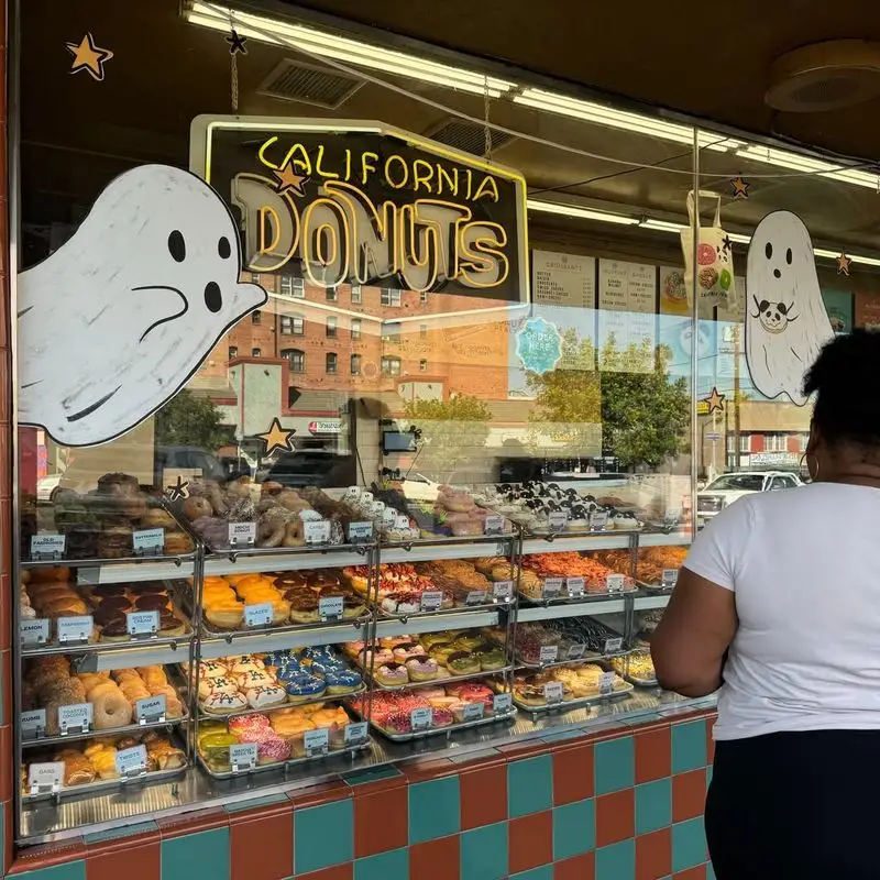 California Donuts (Koreatown)