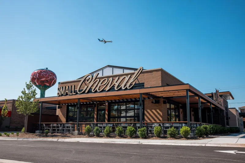 Small Cheval (Chicago)