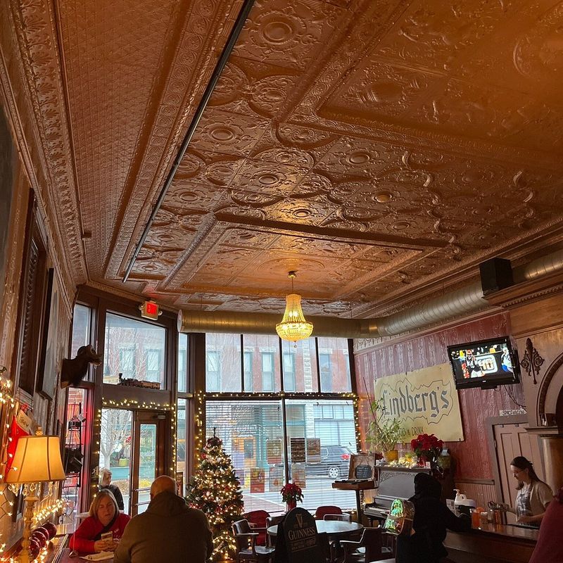Lindberg’s Tavern