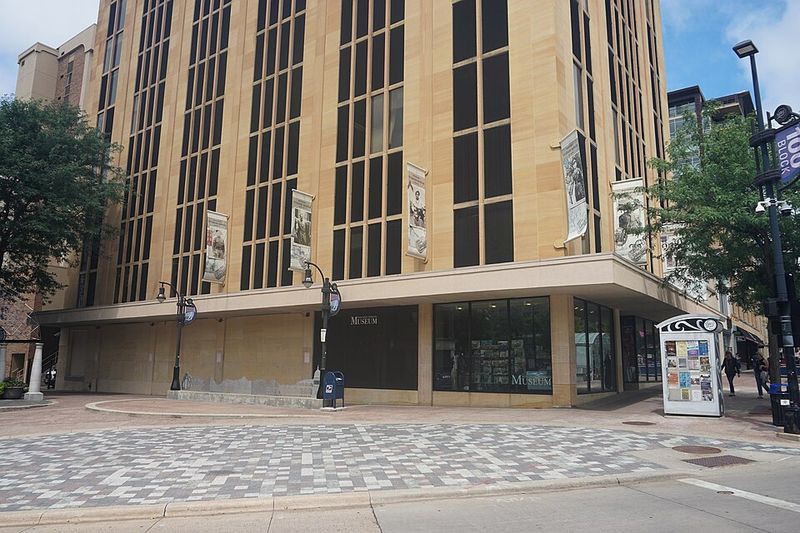 Wisconsin Veterans Museum