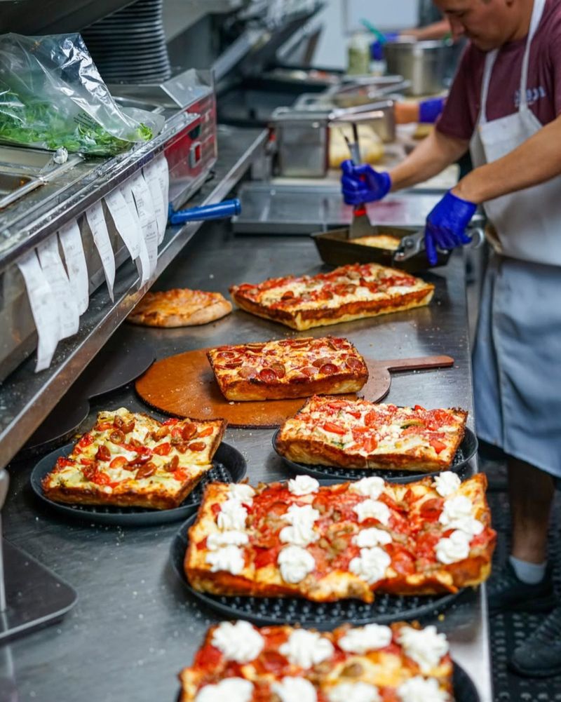 Blue Pan Pizza (Denver)