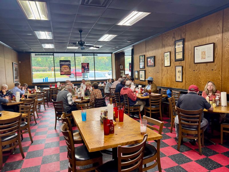 Golden Rule BBQ & Grill (Irondale)