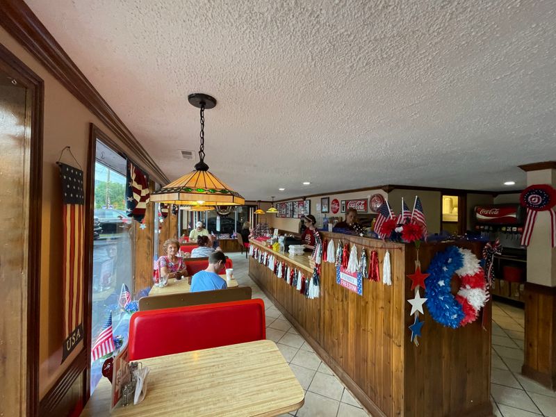 Engle’s Drive-In — Pineville