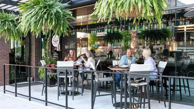 Mezzaluna Pasteria & Mozzarella Bar — Bentonville