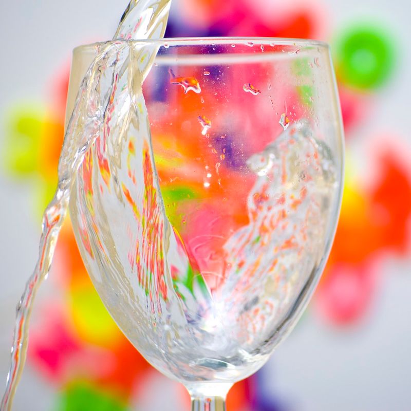 Cack-handed (United Kingdom)