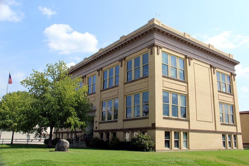 Newport, Washington — Lakes, riverfront, and a slower pace