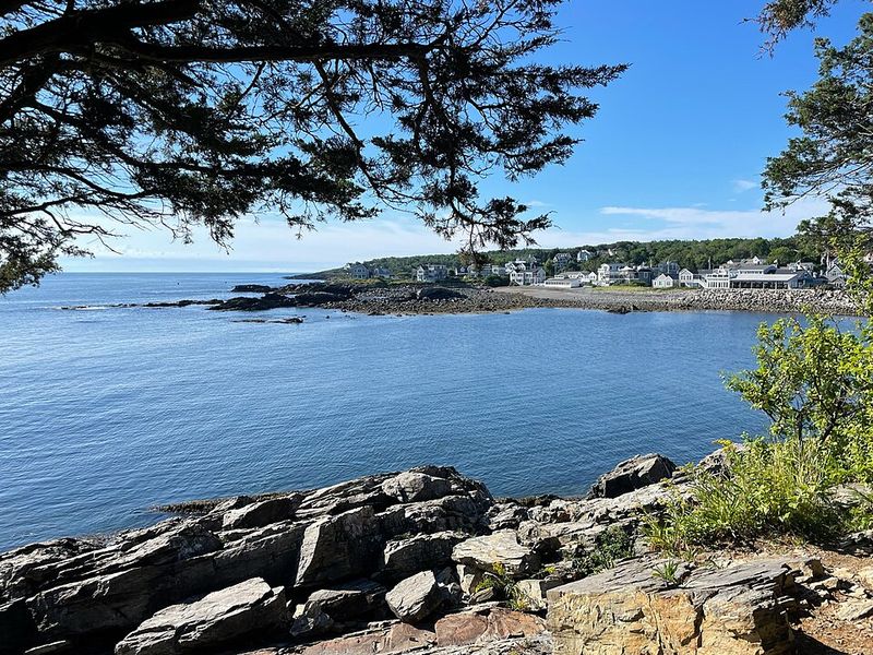 Ogunquit’s Marginal Way & Perkins Cove – Scenic Walks and Sophisticated Calm