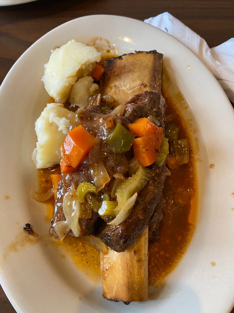 What to order with your chopped steak