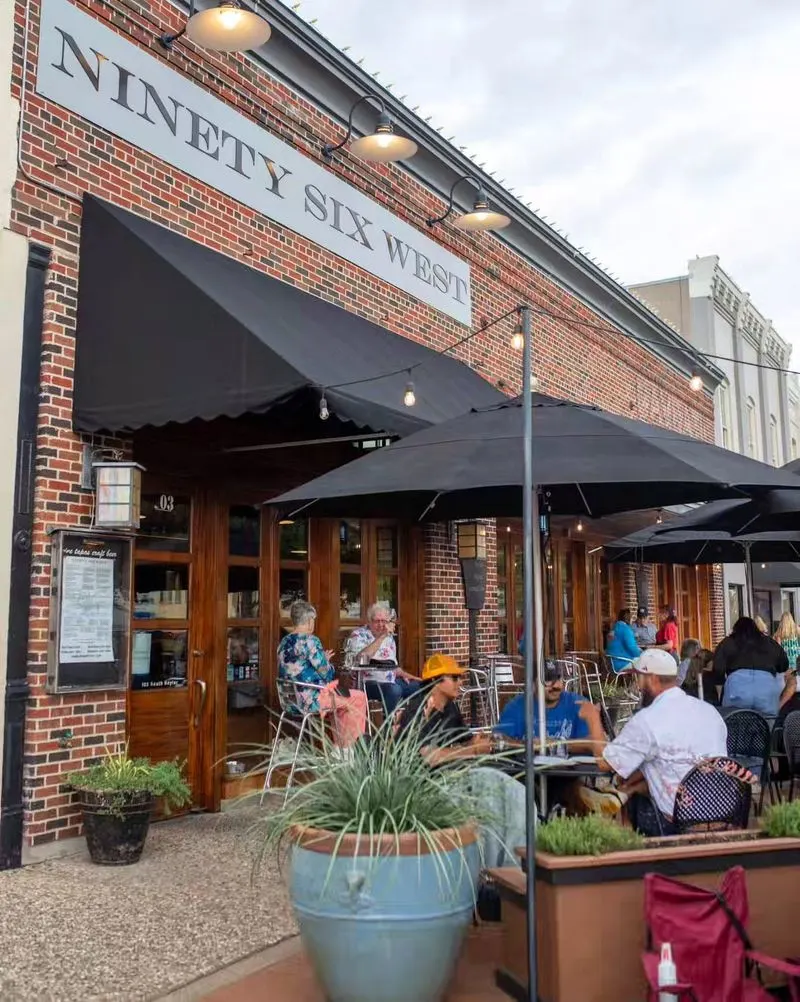 Farm-to-Table Dining and Local Markets